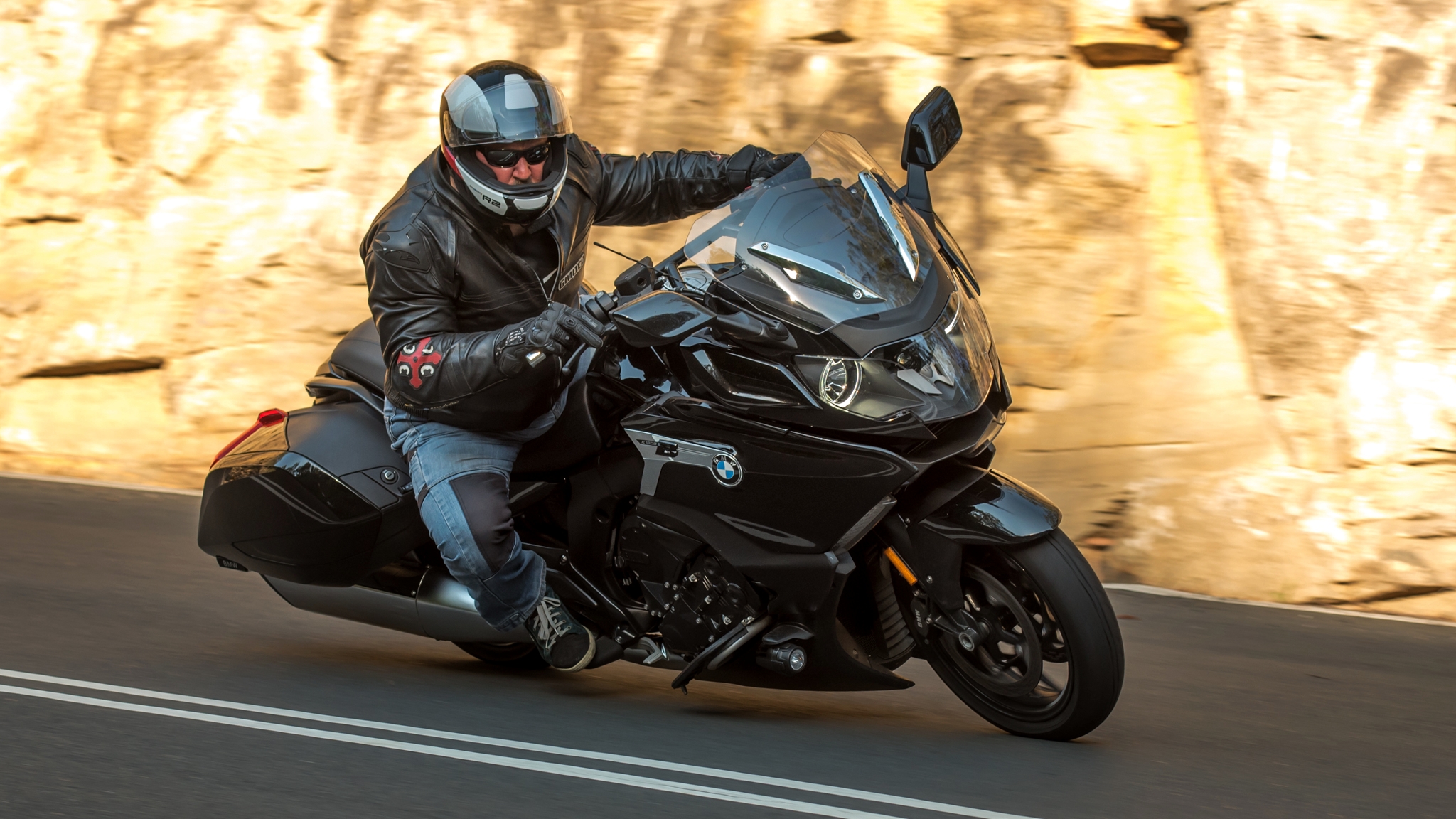 2018 BMW K1600B REVIEW – HIS IMPERIAL MAJESTY - National Motorcycle ...